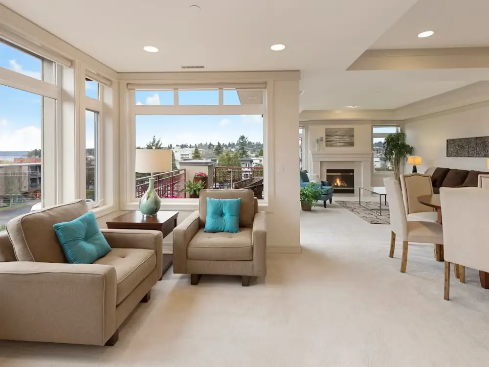 
								Executive Office — Luxury Wood Premium